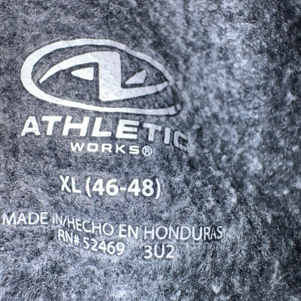 Athletic Works Crewneck Sweatshirt, XL - Picture 2 of 2